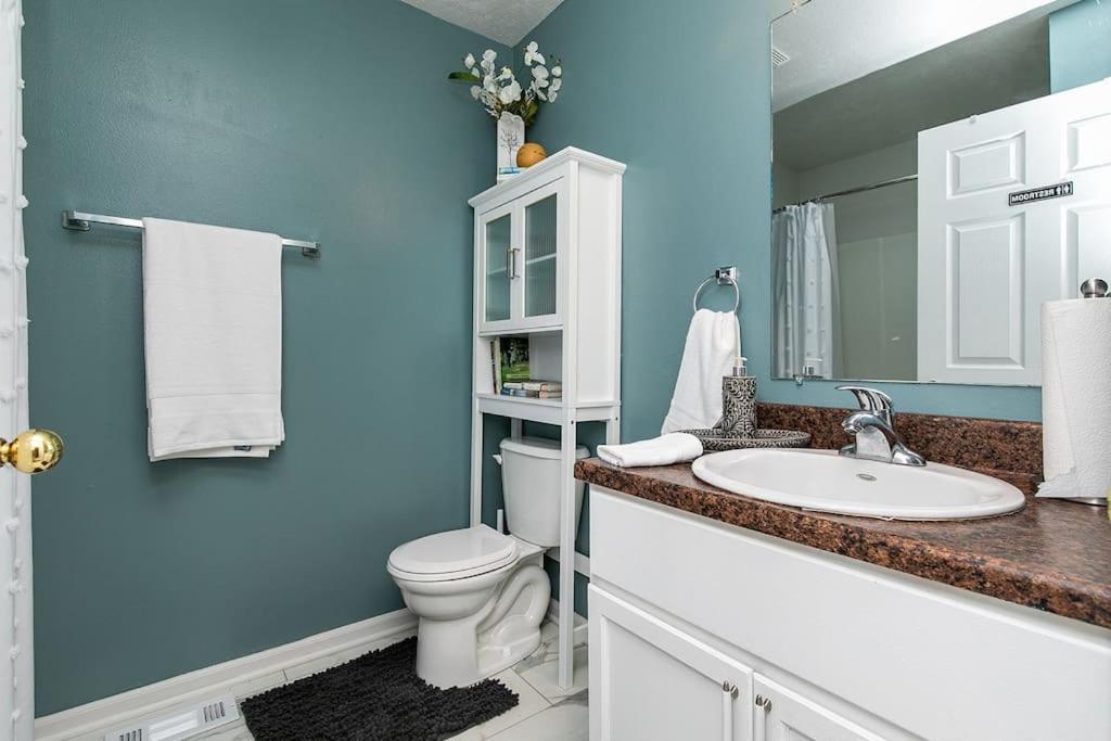 Family Friendly Home Close To Airport And Downtown دي موين، آيوا المظهر الخارجي الصورة